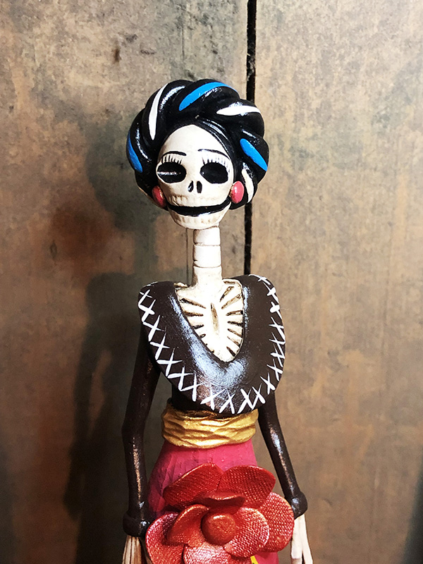 Catrina Mexicana Frida Kahlo Julia – 🦋 Catrinas | Artesanía y Cultura Mexicana en Chile Catrina Mexicana Frida Kahlo Julia – 🦋 Catrinas | Artesanía y Cultura Mexicana en Chile