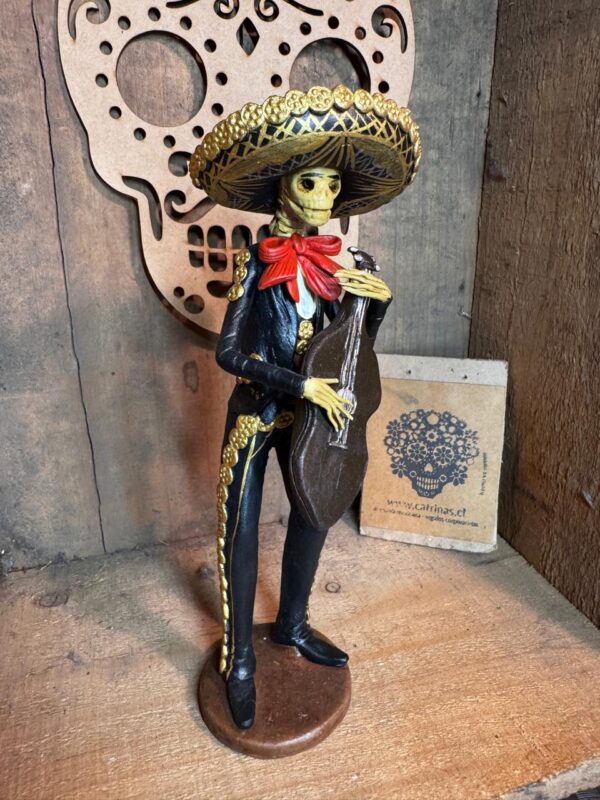 Catrin Mariachi Guitarron Tito - Imagen 5